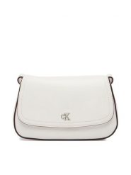 Calvin Klein Torebka Ck Flap Camera Bag LV04F3421G Biały. Białe listonoszki damskie Calvin Klein, bez wzorów, ze skóry, bez dodatków. Za 409.99 zł.