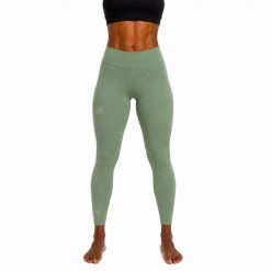Damskie sportowe legginsy, dostępne w wielu kolorach. Czerwone legginsy damskie R-EVENGE, bez wzorów, z dzianiny. Za 211.99 zł.
