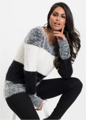 Sweter z przędzy z długim włosem w paski. Czarne swetry nierozpinane damskie bonprix, bez wzorów, z dzianiny, bez kołnierzyka, bez ramiączek. Za 112.99 zł.