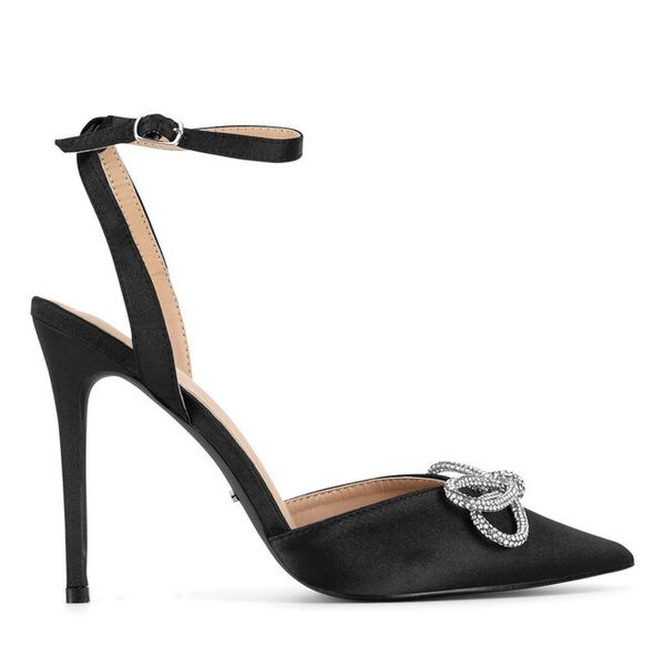 Szpilki DeeZee. Czarne szpilki damskie DeeZee, bez wzorów, bez obcasa, na szpilce, bez zapięcia. Za 199.99 zł.