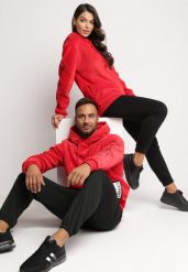 Czerwona Bluza z Polarowym Wykończeniem z Haftem na Rękawach Marianesa. Czerwone bluzy męskie Born2be, m, bez wzorów, z bawełny, bez kaptura. Za 84.99 zł.