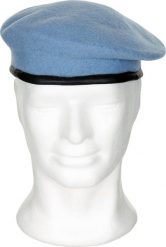 Kurtka męska Demobil BERET FRANCUSKI ORGINAŁ NIEBIESKI NOWY 56 cm. Niebieskie kurtki męskie Demobil, m, bez wzorów, bez kaptura. Za 66.00 zł.