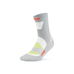 Męskie skarpety sportowe kompresyjne do połowy łydki PRO Run Ultralight CEP. Szare skarpetki damskie CEP, bez wzorów. Za 114.00 zł.