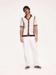 Ażurowy sweter polo - bordowy. Czerwone swetry męskie Reserved, l, w ażurowe wzory, z bawełny, bez kołnierzyka, bez ramiączek. Za 139.99 zł.