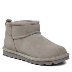 Śniegowce Bearpaw. Szare śniegowce damskie Bearpaw, bez zapięcia. Za 449.99 zł.