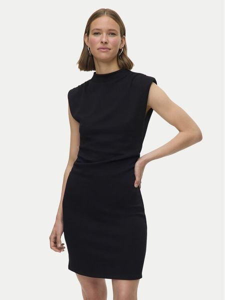 Vero Moda Sukienka codzienna Nelli 10335685 Czarny Slim Fit. Czarne sukienki damskie Vero Moda, na co dzień, s, bez wzorów, z wiskozy, bez kołnierzyka, bez ramiączek, proste. Za 159.99 zł.