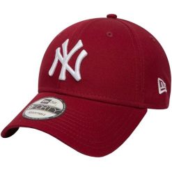 Czapka New Era New York Yankees Essential 9Forty czerwona. Brązowe czapki damskie New Era, bez wzorów, z bawełny, eleganckie. Za 119.99 zł.
