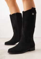 Czarne Botki Typu Kowbojki Ażurowe Ozdobione Metaliczną Aplikacją Iomosa. Czarne botki damskie Born2be, z aplikacjami, prążkowane, biznesowe, bez obcasa, na płaskiej podeszwie, bez zapięcia. Za 149.99 zł.