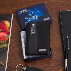 Portfel męski skórzany klasyczny czarny licowy pionowy PREMIUM Beltimore P13. Czarne portfele męskie bez wzorów. Za 69.99 zł.