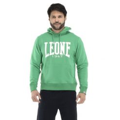 Bluza Leone 1947 Apparel Big Logo z lekkiej bawełny. Zielone bluzy męskie LEONE 1947 APPAREL, bez wzorów, z bawełny, sportowe, bez ramiączek, bez kaptura. W wyprzedaży za 134.59 zł.