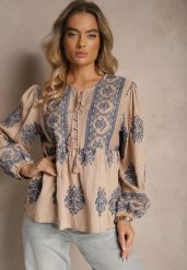 Brązowa Wiskozowa Bluzka w Stylu Boho z Falbanką Zdobiona Haftem i Wiązaniem Aerraza. Brązowe bluzki damskie Renee, m, z aplikacjami, z jeansu, boho, bez kołnierzyka, bez ramiączek. Za 99.99 zł.