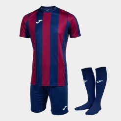 Zestaw szortów i skarpetek Joma Inter Classic. Czerwone skarpety męskie Joma, bez wzorów, z dresówki. Za 347.00 zł.