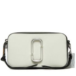 Torebka Marc Jacobs. Białe listonoszki damskie Marc Jacobs, bez wzorów, bez dodatków. Za 1,399.00 zł.
