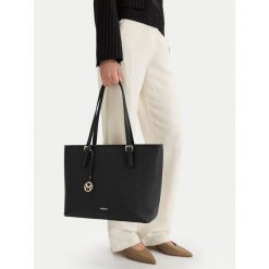 Torebka MEXX. Czarne shopperki damskie Mexx, bez wzorów, bez dodatków. Za 159.99 zł.