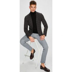 Trussardi Jeans - Spodnie. Szare eleganckie spodnie męskie TRUSSARDI JEANS, bez wzorów, z bawełny. W wyprzedaży za 249.90 zł.