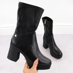 Skórzane botki damskie na słupku Goe MM2N4047. Botki damskie GOE, bez wzorów, z materiału, eleganckie, bez obcasa, na słupku, bez zapięcia. Za 255.00 zł.