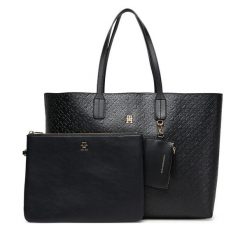 Torebka Tommy Hilfiger. Czarne shopperki damskie Tommy Hilfiger, bez wzorów, bez dodatków. Za 559.99 zł.