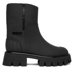 Botki MICHAEL Michael Kors. Czarne botki damskie MICHAEL Michael Kors, bez wzorów, bez obcasa, na płaskiej podeszwie, bez zapięcia. Za 579.99 zł.