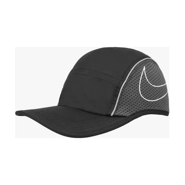 Nike Czapka W Nk Arobill Cap Run Aw84 , czarny, rozmiar ONE SIZE. Czarne czapki damskie Nike, bez wzorów. W wyprzedaży za 69.99 zł.