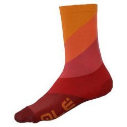 Skarpetki rowerowe Alé Cycling Diagonal Digitopress. Czerwone skarpetki damskie ALÉ CYCLING, bez wzorów. Za 109.20 zł.