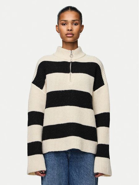 Pieces Sweter Nalini 17151182 Beżowy Regular Fit. Brązowe swetry nierozpinane damskie Pieces, m, bez wzorów, z syntetyku, bez kołnierzyka, bez ramiączek. Za 129.99 zł.