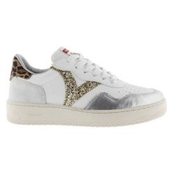 Białe buty sportowe z metalicznym i zwierzęcym nadrukiem dla kobiet Victoria Mad. Szare obuwie sportowe damskie VICTORIA, bez wzorów, bez zapięcia. W wyprzedaży za 374.70 zł.