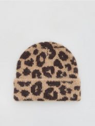 Czapka beanie w panterkę - brązowy. Brązowe czapki damskie Reserved, bez wzorów. Za 59.99 zł.
