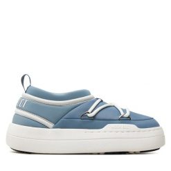 Botki Moon Boot. Niebieskie botki damskie Moon Boot, bez wzorów, bez obcasa, na płaskiej podeszwie, bez zapięcia. Za 679.99 zł.