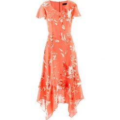 Długa sukienka w kwiaty bonprix łososiowy z nadrukiem. Brązowe sukienki damskie bonprix, bez wzorów, bez kołnierzyka, bez ramiączek, maxi, dopasowane. Za 82.99 zł.