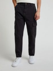 MĘSKIE SPODNIE MATERIAŁOWE LEE CARGO PANT WASHED BLACK 112333668. Czarne spodnie materiałowe męskie Lee, bez wzorów, z materiału. Za 209.99 zł.