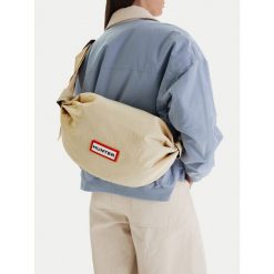 Torba sportowa Hunter. Brązowe torby sportowe męskie Hunter, bez wzorów, małe. Za 99.99 zł.