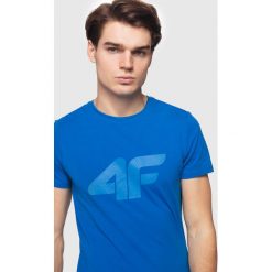 T-shirt męski TSM303 - kobalt. T-shirty męskie 4F, m, bez wzorów, bez kołnierzyka, bez ramiączek. Za 49.99 zł.