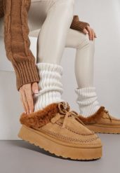 Brązowe Wsuwane Śniegowce w Rustykalnym Stylu z Kokardą i Futrem Tusora. Brązowe śniegowce damskie Born2be, bez zapięcia. Za 99.99 zł.