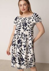 Niebieska Wiskozowa Sukienka Hiszpanka w Kwiatowy Wzór Berinira. Niebieskie sukienki damskie Born2be, na co dzień, na lato, uniwersalny, bez wzorów, z wiskozy, casualowe, bez kołnierzyka, bez ramiączek, proste. Za 59.99 zł.