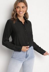 Czarna Wiskozowa Koszula o Klasycznym Kroju Sovnella. Czarne koszule damskie Born2be, l, bez wzorów, z jeansu, eleganckie, bez kołnierzyka, bez ramiączek. Za 49.99 zł.
