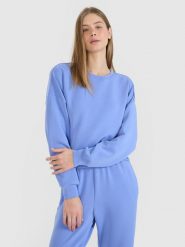 4F Bluza dresowa nierozpinana z modalem damska - niebieska M. Niebieskie bluzy damskie 4F, m, bez wzorów, z dresówki, klasyczne, bez ramiączek, bez kaptura. W wyprzedaży za 119.99 zł.