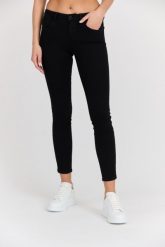 GUESS Czarne damskie jeansy Annette. Czarne jeansy damskie Guess, z aplikacjami, z bawełny. W wyprzedaży za 249.99 zł.