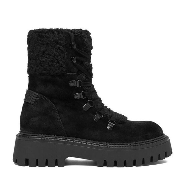 Trzewiki G-Star Raw. Czarne botki damskie G-Star Raw, bez wzorów, retro, bez obcasa, na płaskiej podeszwie, bez zapięcia. Za 479.99 zł.