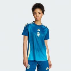 Koszulka Sweden 25 (Women's Team) Away. Niebieskie bluzki damskie Adidas, s, bez wzorów, z materiału, sportowe, bez kołnierzyka, bez ramiączek. Za 449.00 zł.