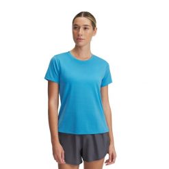 Koszulka do biegania damska Under Armour Launch. Niebieskie bluzki damskie Under Armour, m, bez wzorów, sportowe, bez kołnierzyka, bez ramiączek. Za 89.99 zł.