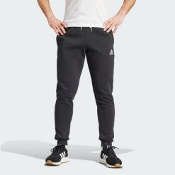 Entrada 22 Sweat Pants. Czarne spodnie sportowe męskie Adidas, bez wzorów, z dresówki, do piłki nożnej. Za 199.00 zł.