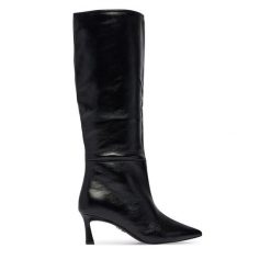 Botki Steve Madden. Czarne botki damskie Steve Madden, bez wzorów, bez obcasa, na szpilce, bez zapięcia. Za 859.99 zł.