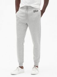 Gap Spodnie dresowe 500382-05 Szary Regular Fit. Szare spodnie sportowe męskie GAP, m, bez wzorów, z bawełny. Za 139.99 zł.