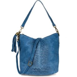 Shopperka skórzana Beltimore W13 jeansowa. Niebieskie shopperki damskie z aplikacjami, z jeansu, na ramię, zamszowe, bez dodatków. Za 148.40 zł.