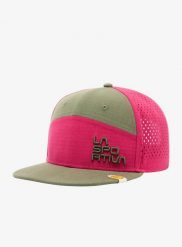 Czapka z daszkiem La Sportiva Traverse Trucker. Czerwone czapki damskie La Sportiva, na lato, bez wzorów, z bawełny. Za 156.19 zł.