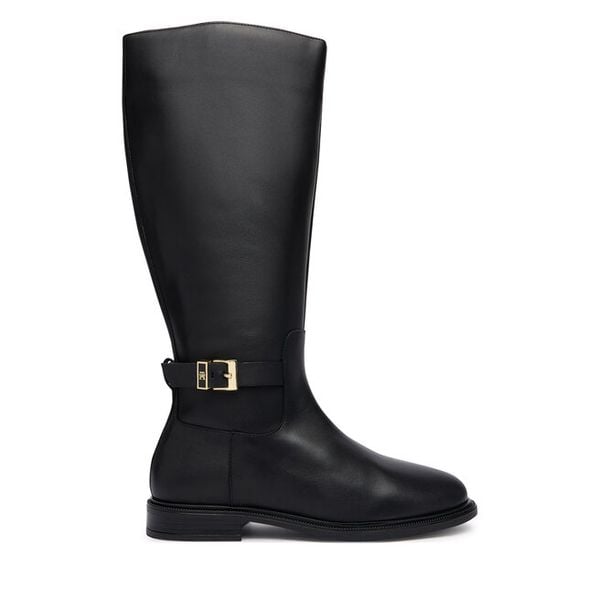 Kozaki Tommy Hilfiger. Czarne kozaki damskie Tommy Hilfiger, bez wzorów, bez obcasa, bez zapięcia. Za 949.99 zł.