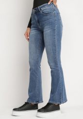 Niebieskie Jeansy Dzwony z Bawełną i Przetarciami Stellas. Niebieskie jeansy damskie Born2be, bez wzorów, z bawełny, eleganckie. Za 99.99 zł.