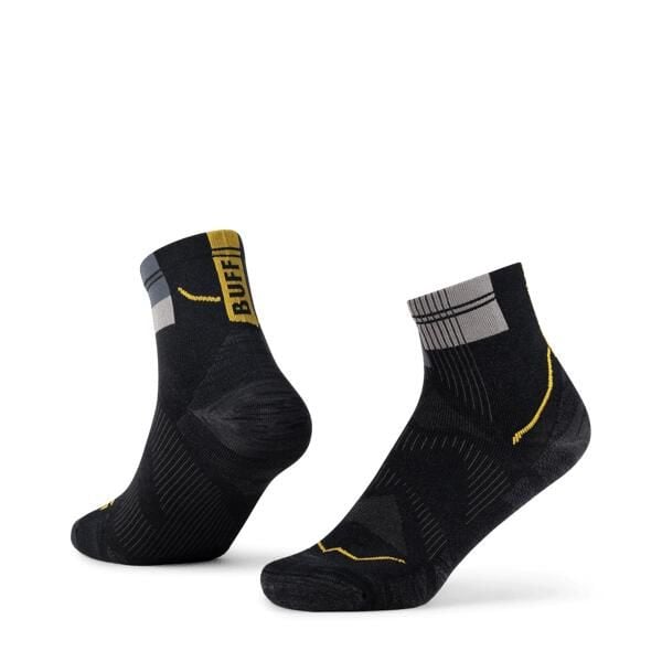 Skarpety biegowe Buff Coolnet Quarter Sock CQ. Czarne skarpetki damskie Buff, bez wzorów, z elastanu. Za 84.99 zł.