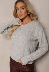 Jasnoszary Sweter w Klasycznym Stylu z Tłoczonym Wzorem Deriel. Szare swetry nierozpinane damskie Renee, bez wzorów, z jeansu, casualowe, bez kołnierzyka, bez ramiączek. Za 129.99 zł.