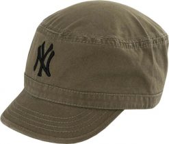 Czapka unisex 100% bawełna, styl militarny. Czerwone czapki damskie New Era, bez wzorów, z bawełny, militarne. Za 178.99 zł.